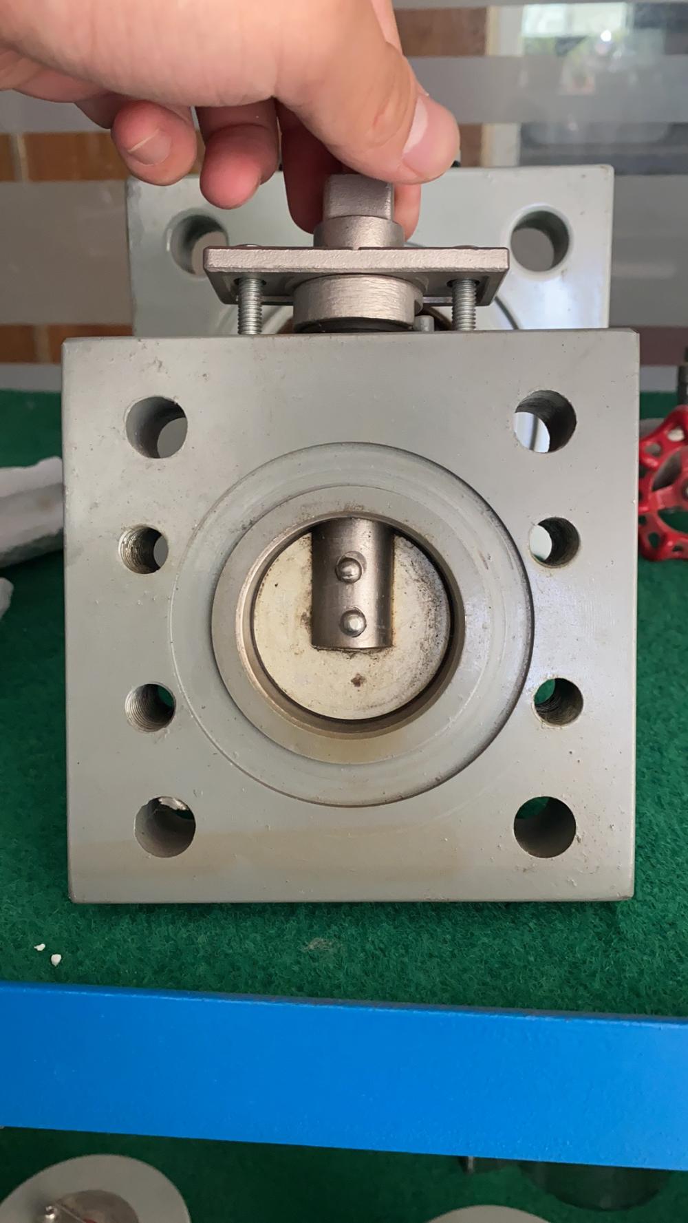 DN80 oil storage tank vacuum control butterfly valve China Manufacturer